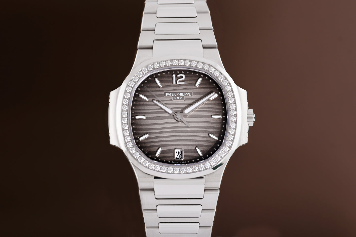 Patek Philippe Nautilus 7118/1200A - Full Set