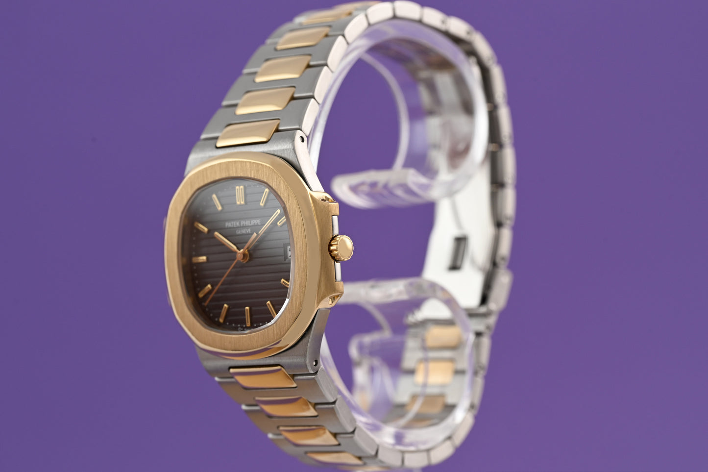 Patek Philippe Nautilus Medium 3700/1 - steel/gold