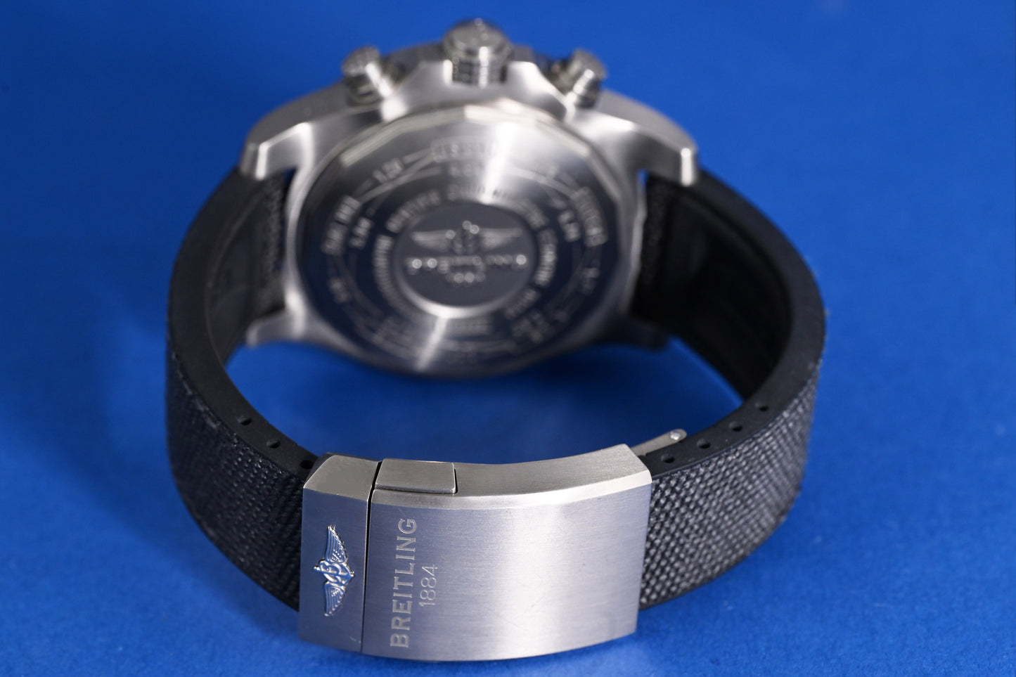 Breitling Avenger Bandit 45 mm - Titanium - Full Set