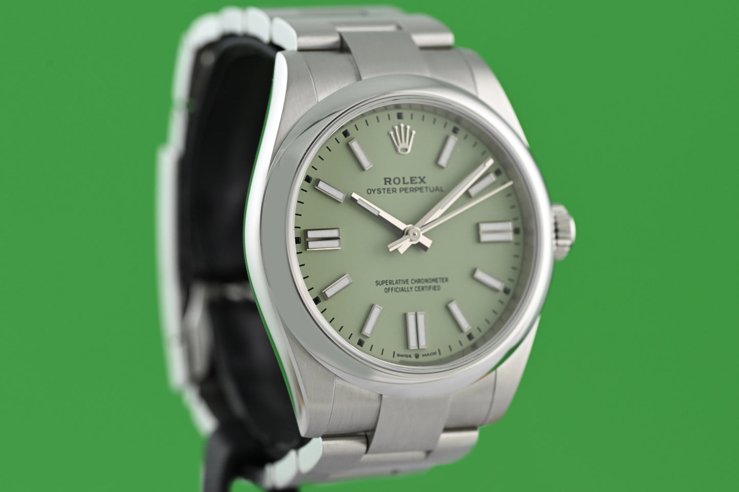 Rolex Oyster Perpetual 41mm 134300 - Pistachio - Full Set