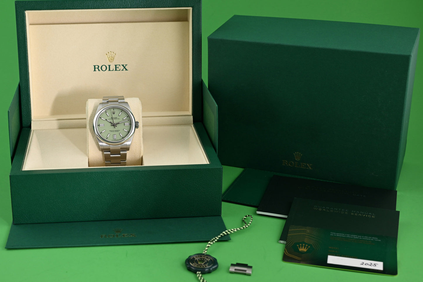 Rolex Oyster Perpetual 41mm 134300 - Pistachio - Full Set