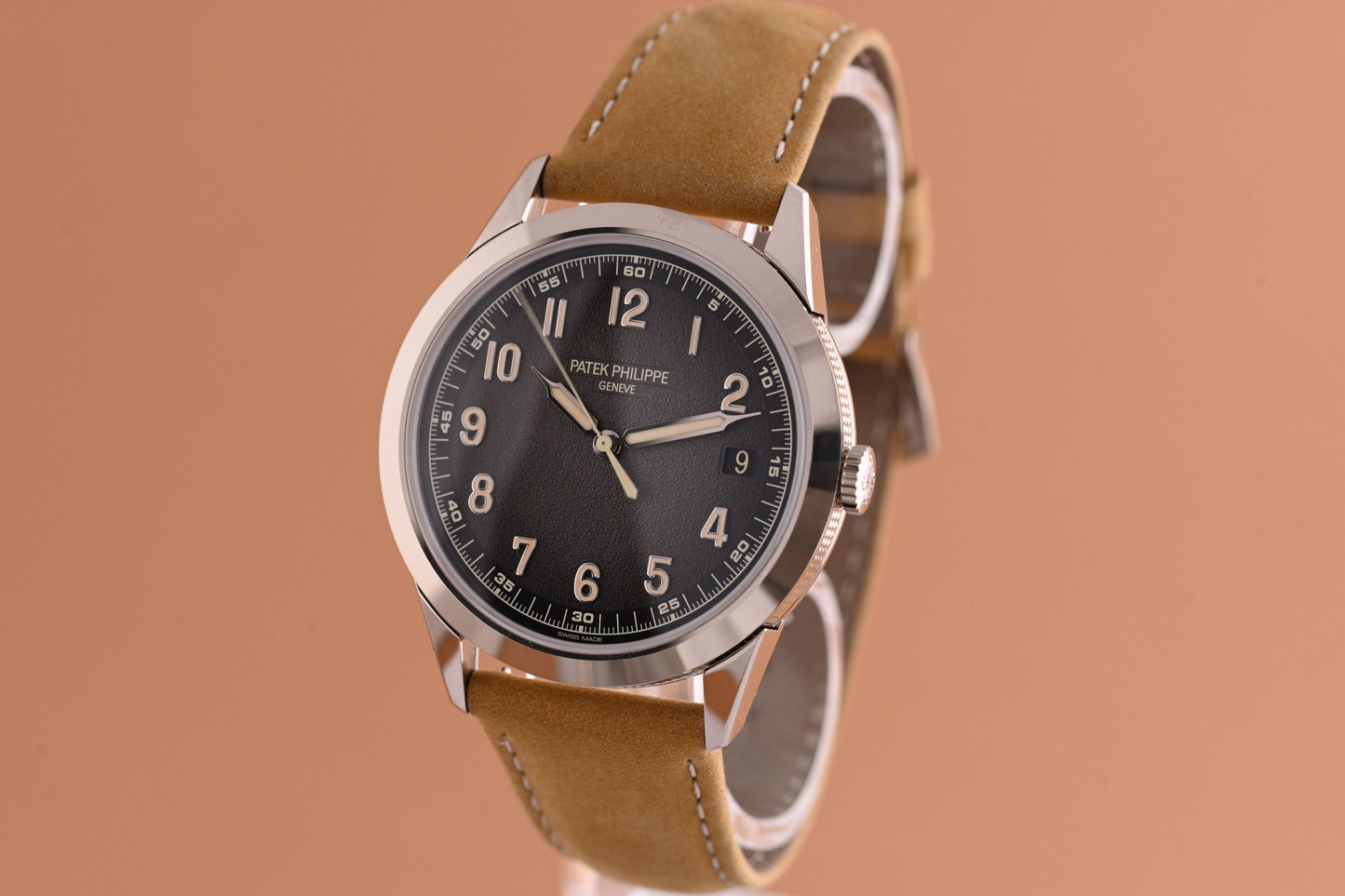 Patek Philippe Calatrava 5226G-001 - Full Set