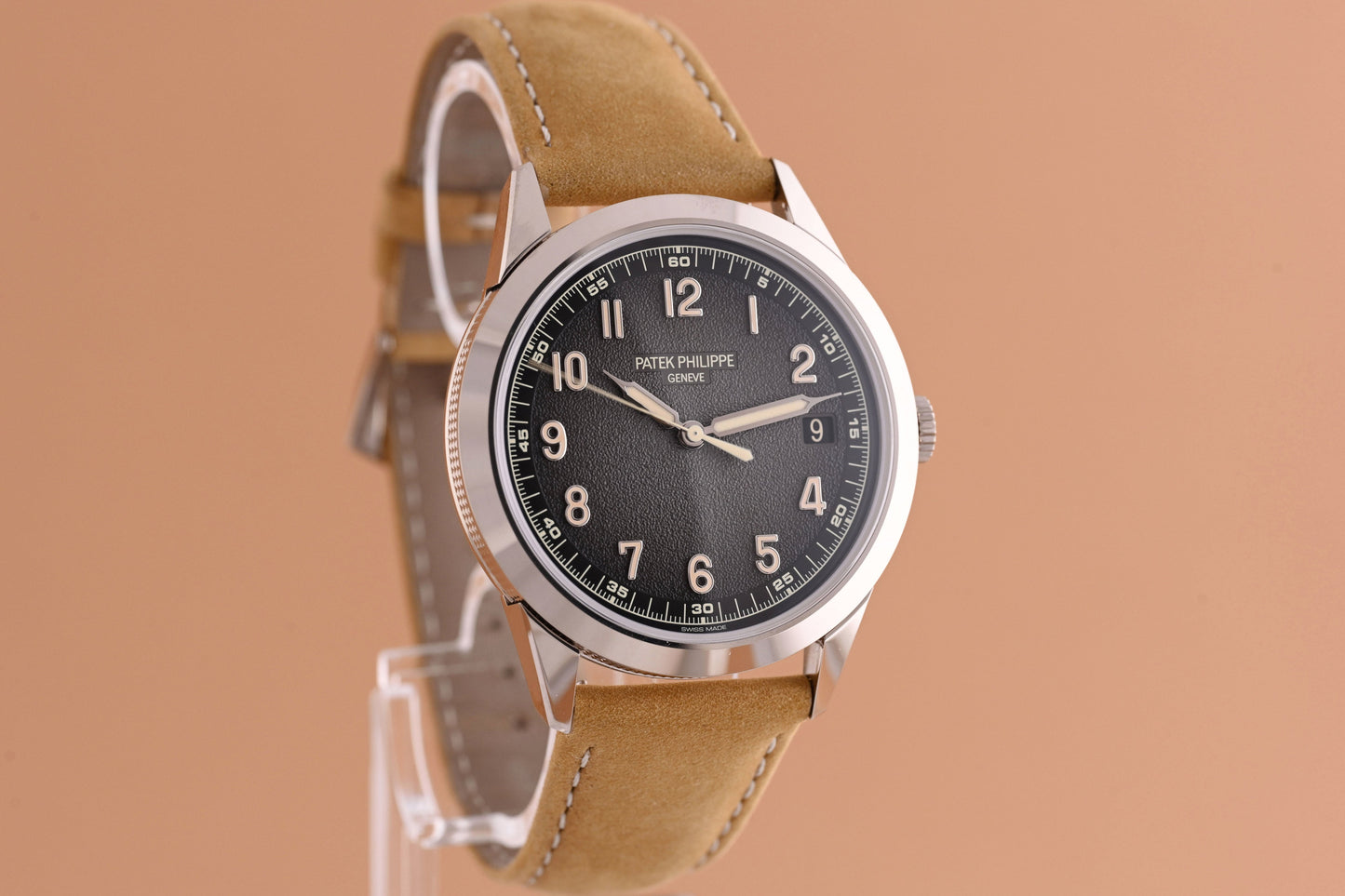 Patek Philippe Calatrava 5226G-001 - Full Set