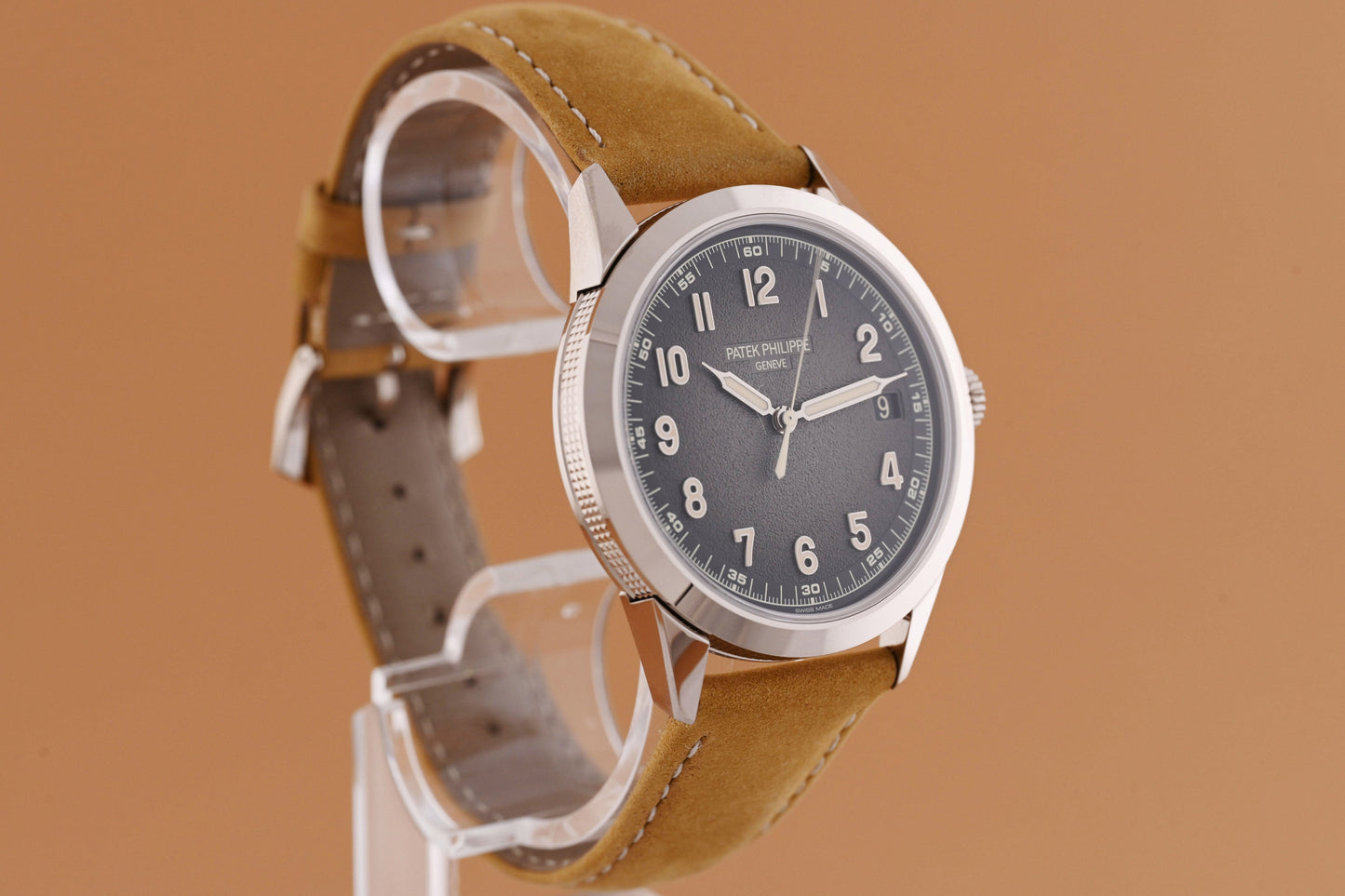 Patek Philippe Calatrava 5226G-001 - Full Set