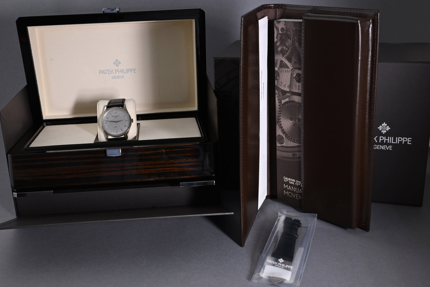 Patek Philippe Calatrava 5196G - Weißgold - Full Set - 2020