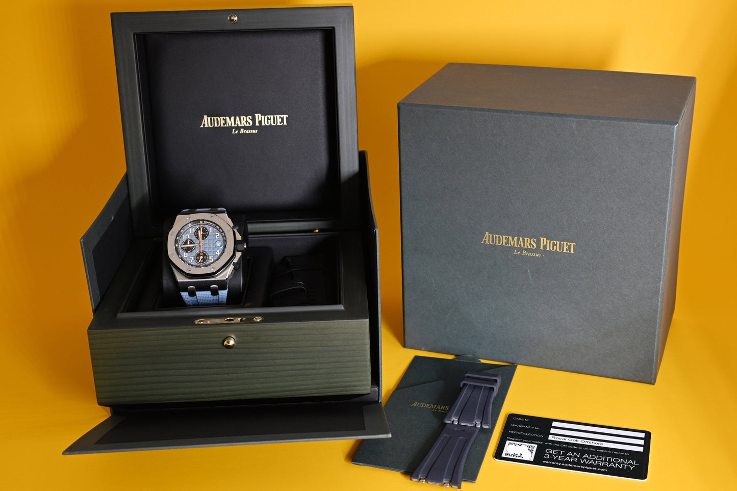 Audemars Piguet Royal Oak Offshore Chronograph - Full Set - NEW 2025