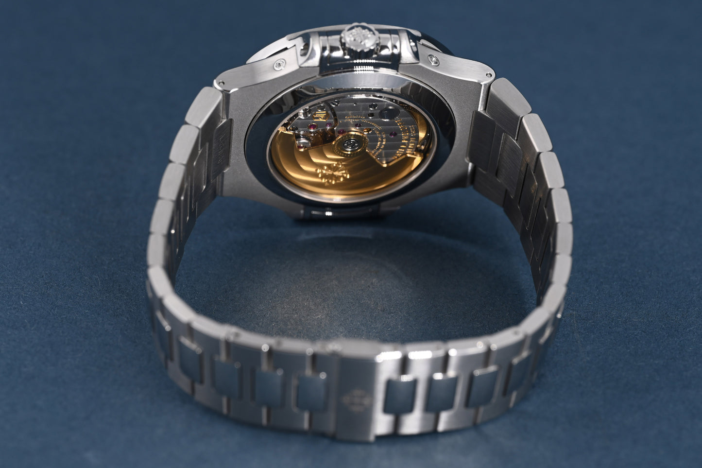 Patek Philippe Nautilus 5726/1A - Full Set