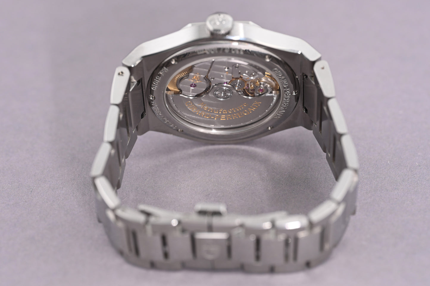 Girard Perregaux Laureato - Full Set
