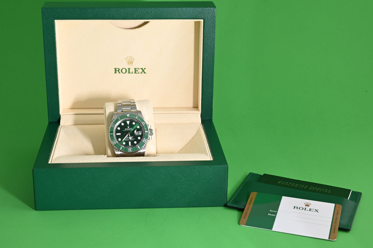 Rolex Submariner 116610LV - Full Set - Hulk - LC 100