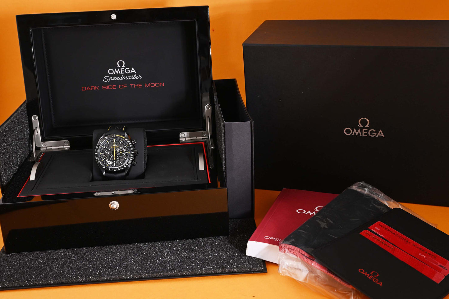 Omega Speedmaster Dark Side Of The Moon - Full Set