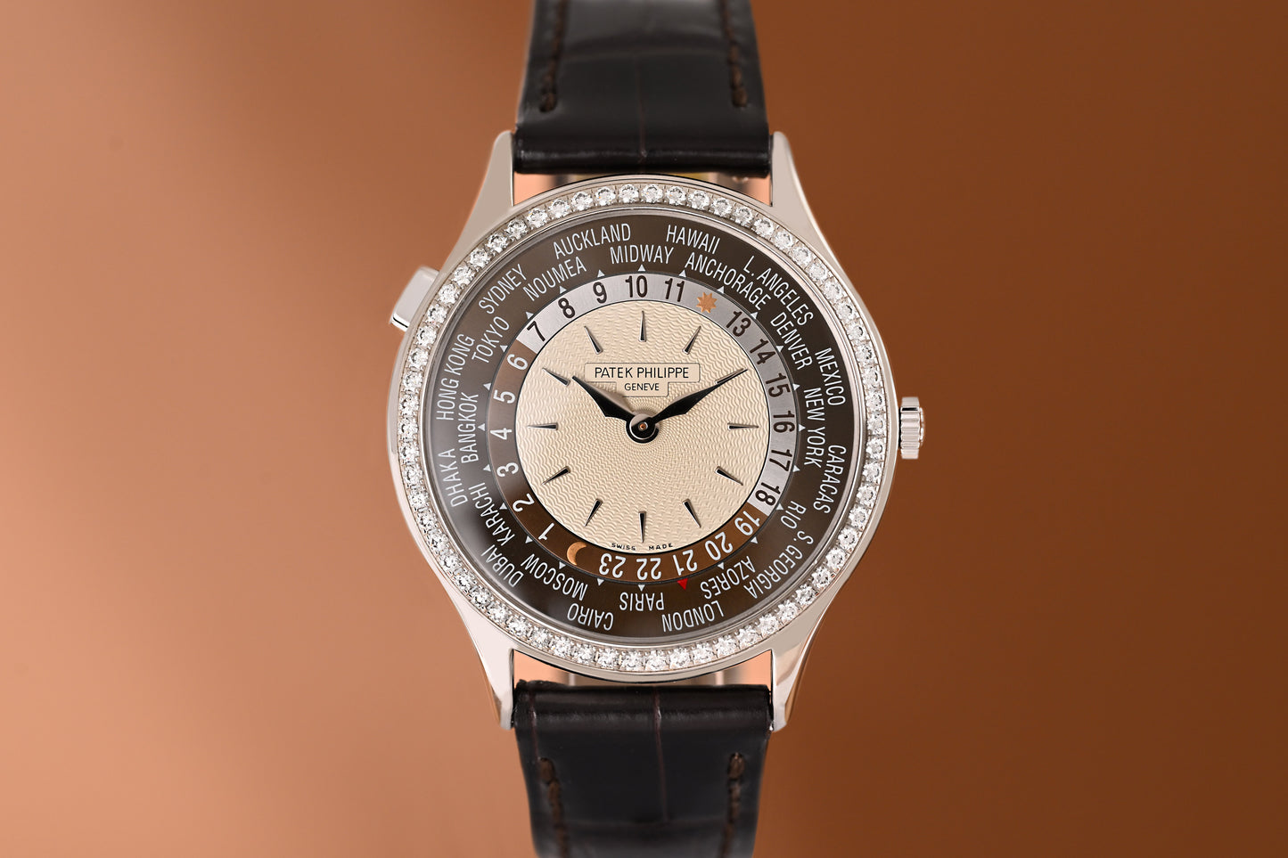 Patek Philippe World Time 7130G-001 White Gold - Full Set