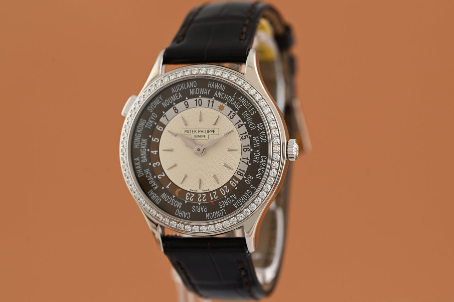 Patek Philippe World Time 7130G-001 White Gold - Full Set