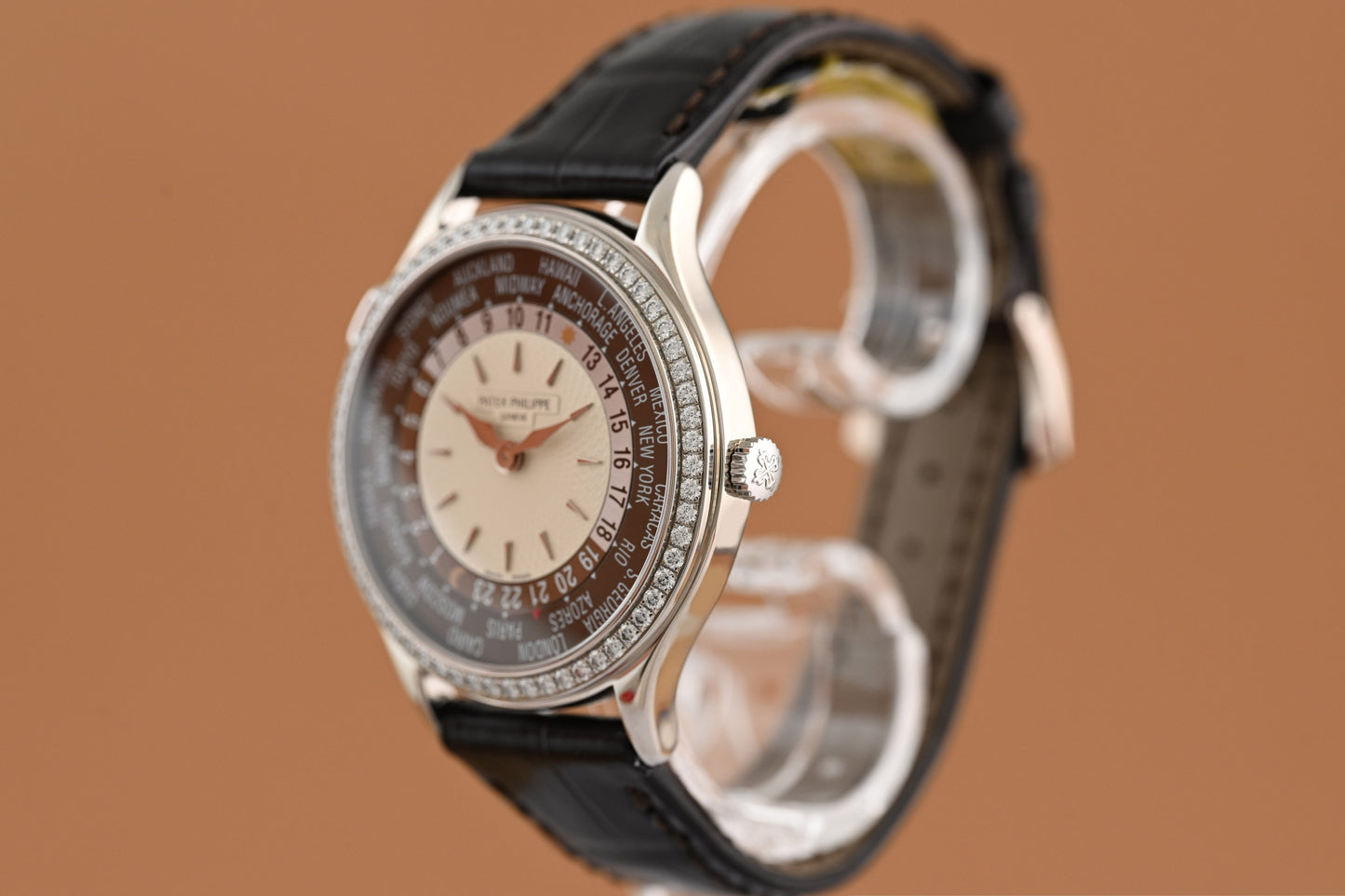Patek Philippe World Time 7130G-001 White Gold - Full Set