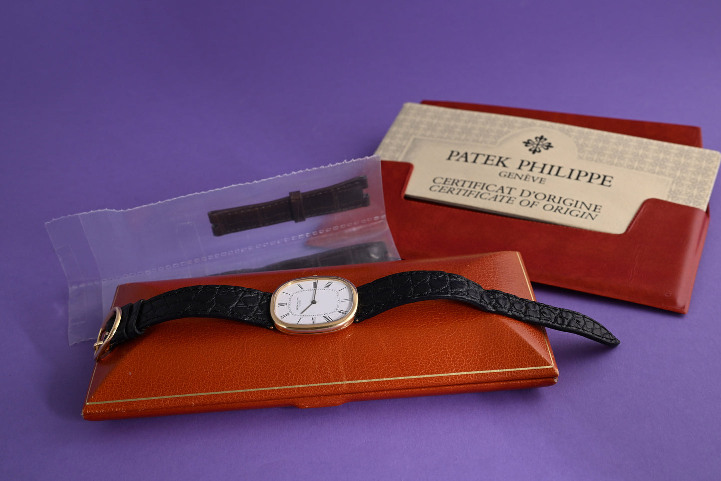 Patek Philippe Ellipse d'Or - 18 ct. Gold - 3738 - White Dial - Full Set