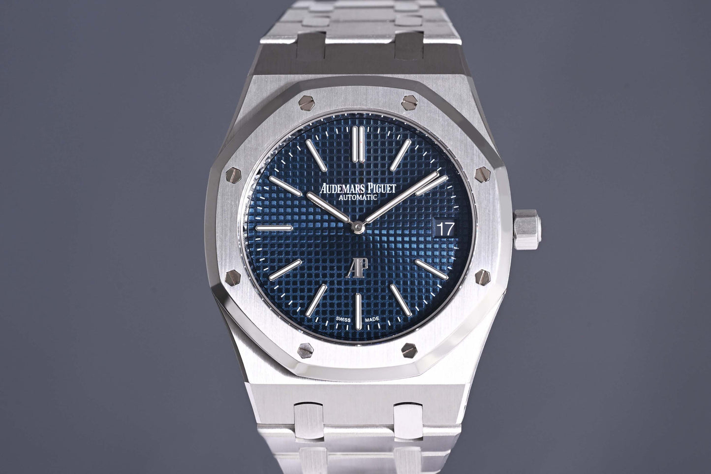 Audemars Piguet Royal Oak Jumbo Extraflach - Blue Dial - 15202ST
