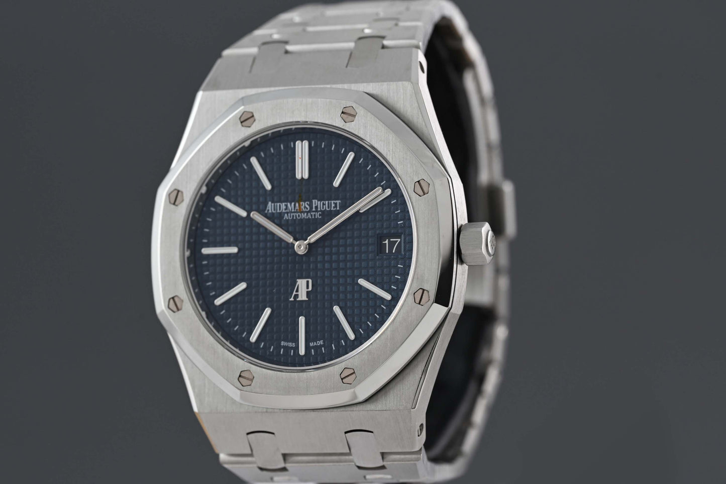 Audemars Piguet Royal Oak Jumbo Extraflach - Blue Dial - 15202ST