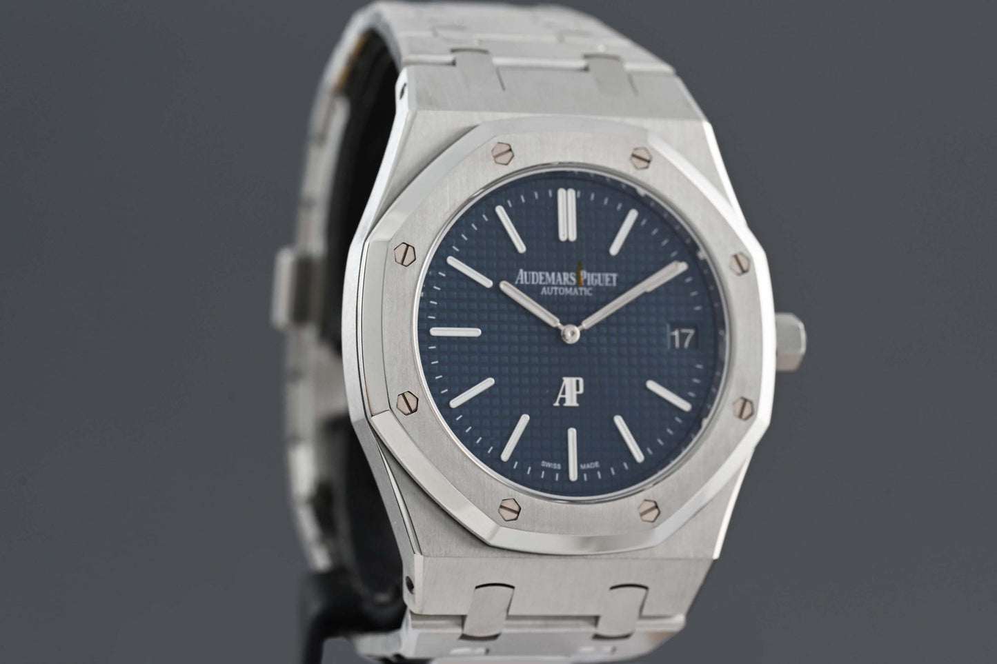 Audemars Piguet Royal Oak Jumbo Extraflach - Blue Dial - 15202ST