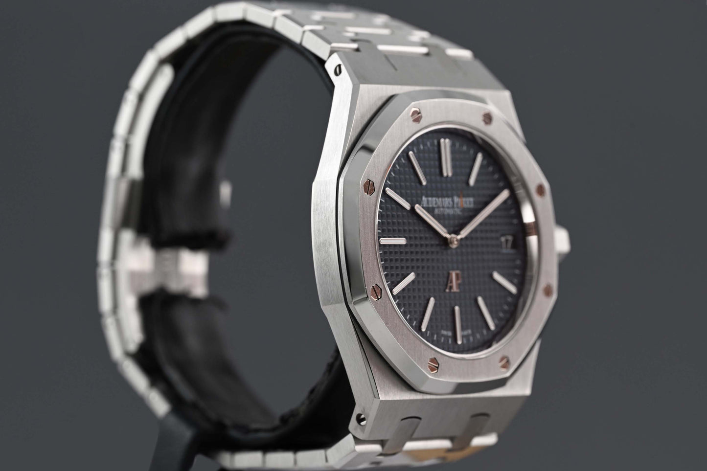 Audemars Piguet Royal Oak Jumbo Extraflach - Blue Dial - 15202ST