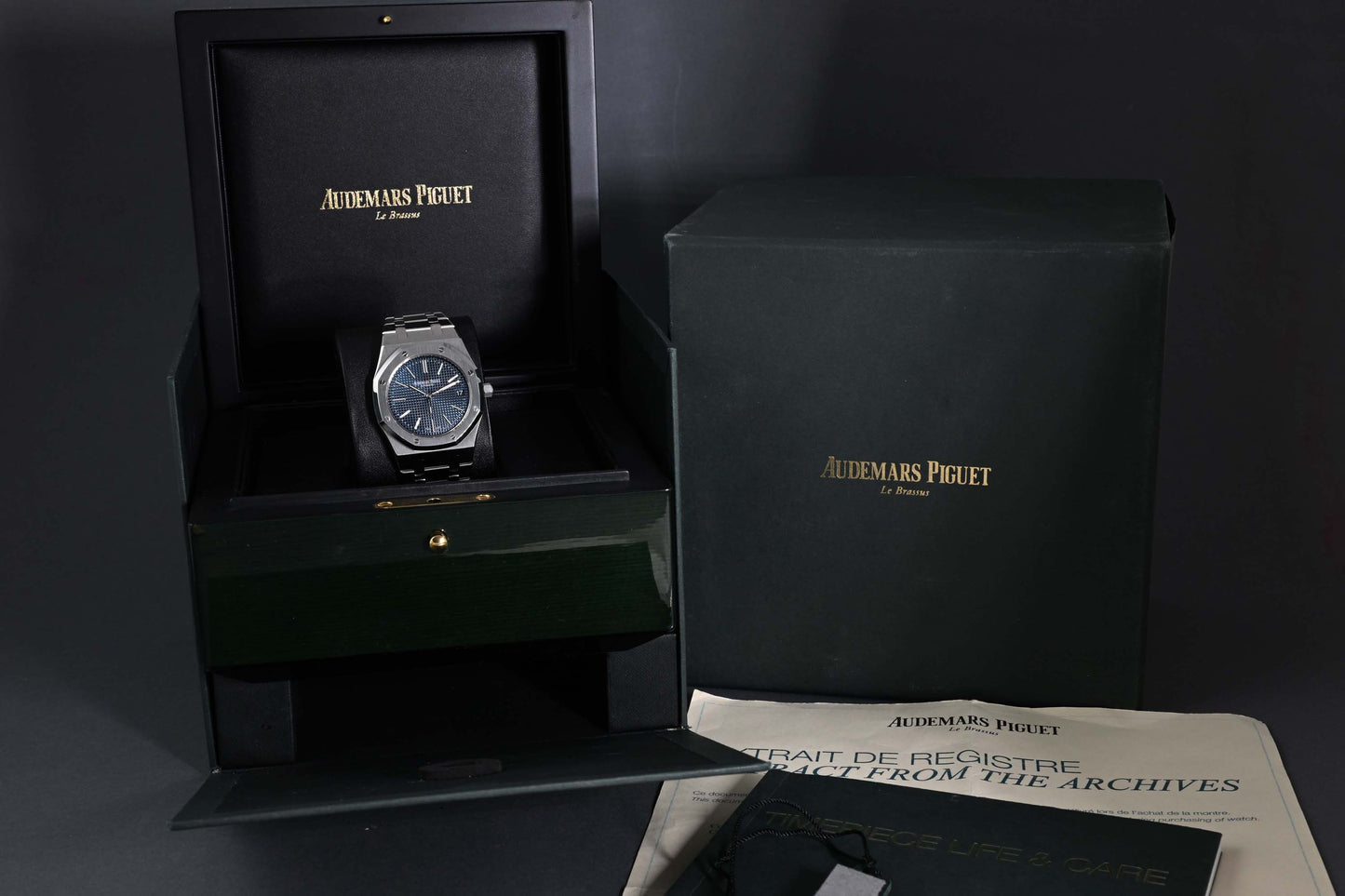 Audemars Piguet Royal Oak Jumbo Extraflach - Blue Dial - 15202ST