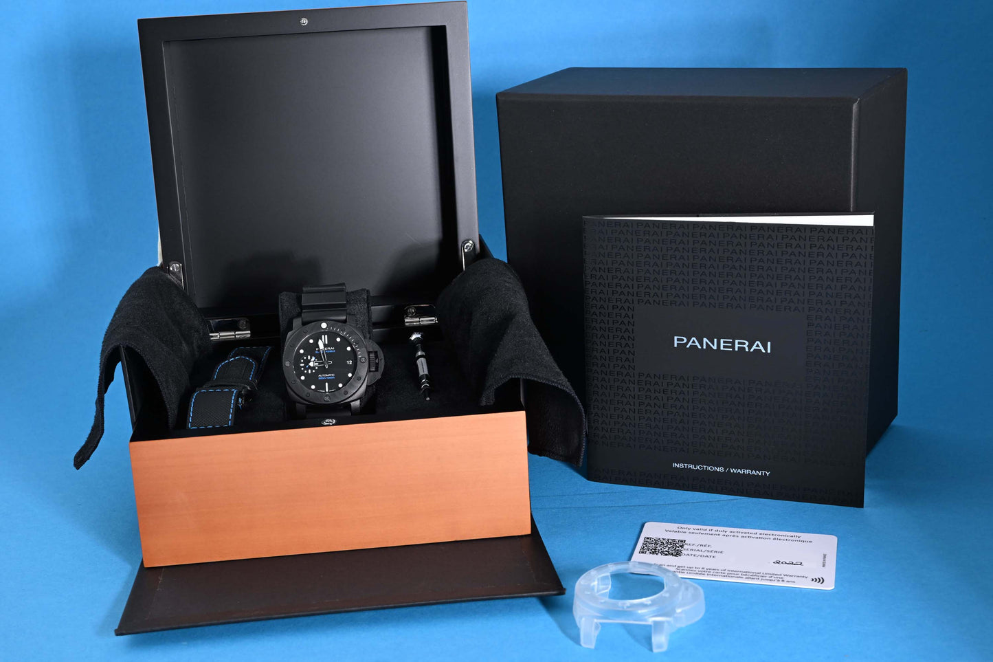 Panerai Submersible Carbotech - PAM01231 - Full Set