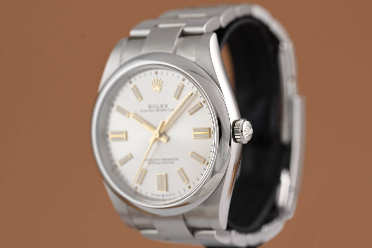 Rolex Oyster Perpetual 41mm 124300 - Silver Dial - Full Set
