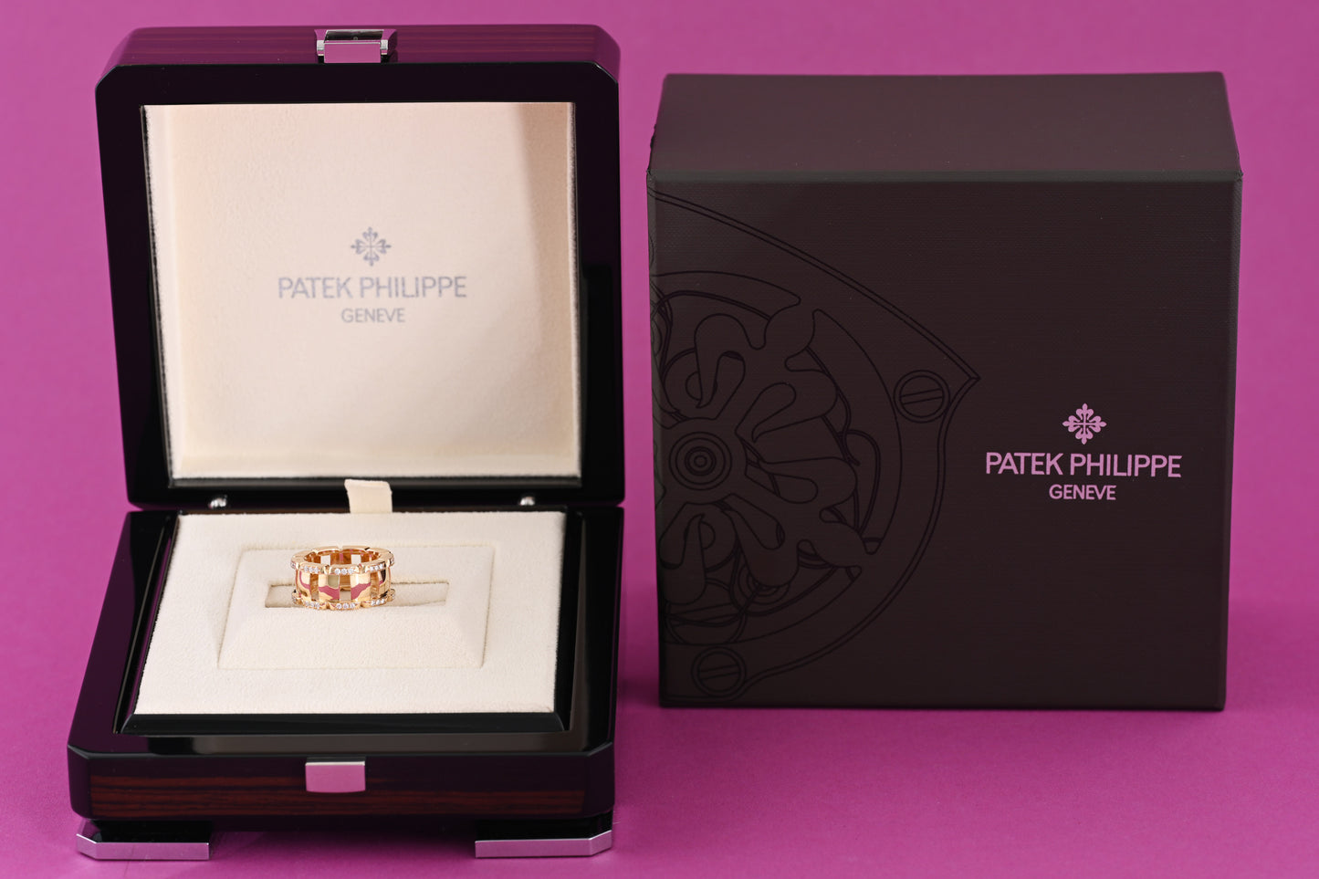 Patek Philippe Twenty ~ 4 Ring with 54 diamonds 18k. Rose gold