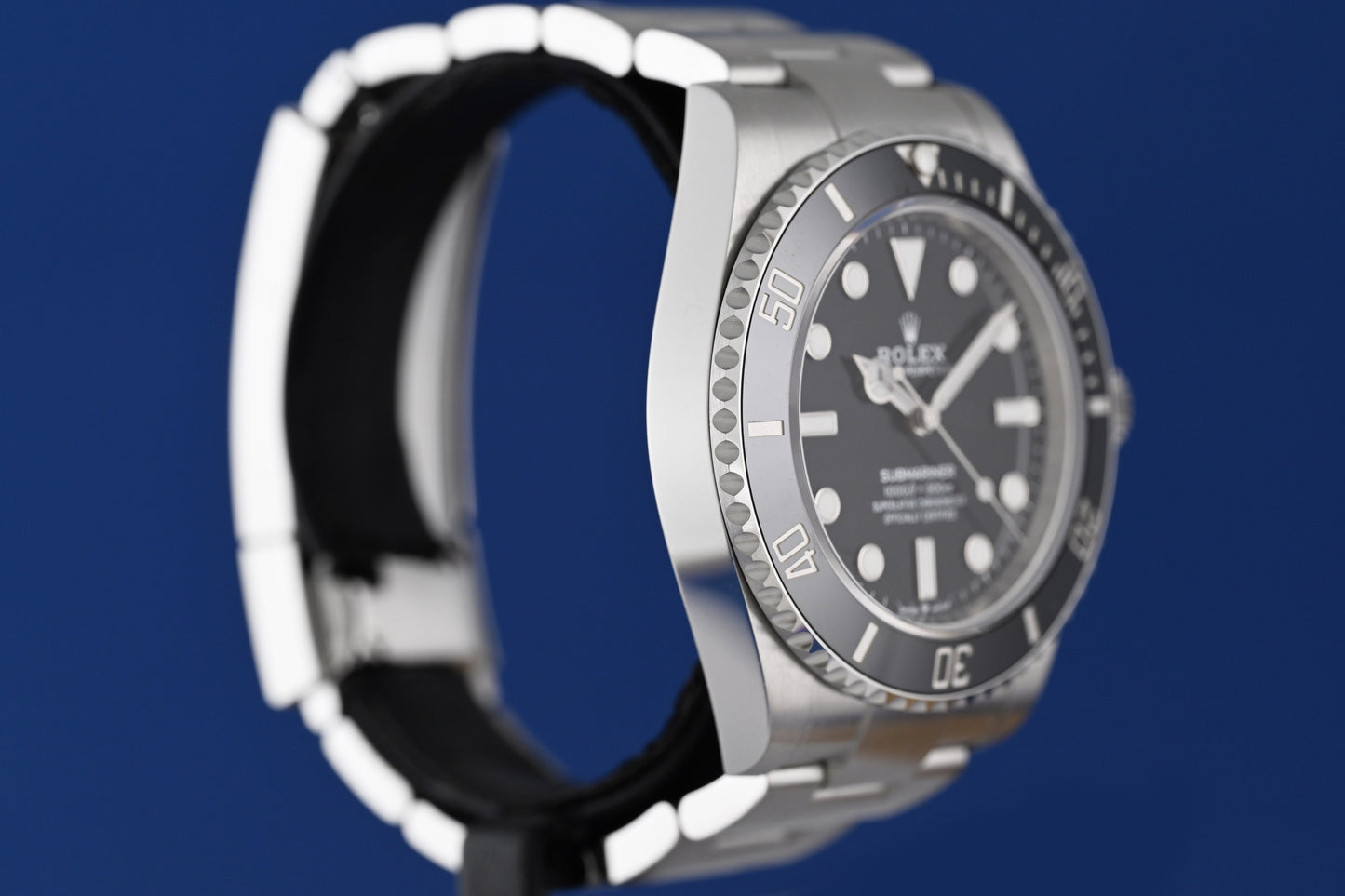 Rolex Submariner No Date 124060 - Full Set - NEW