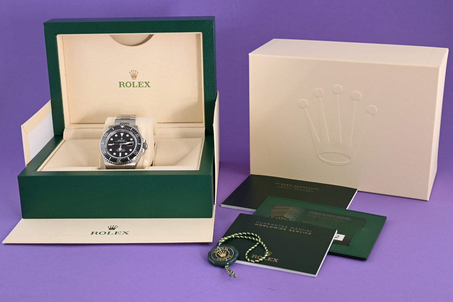 Rolex Sea Dweller 126600 - Full Set - Like New