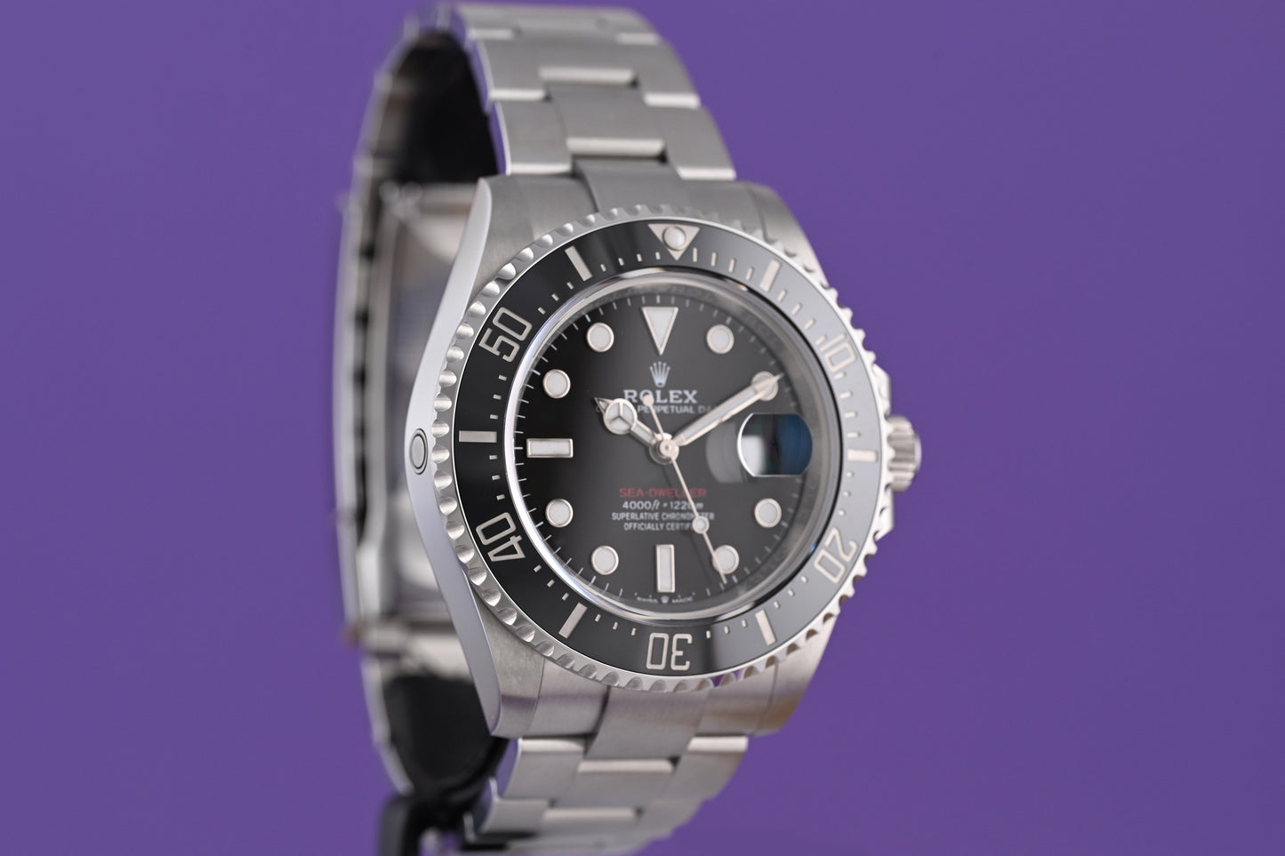 Rolex Sea Dweller 126600 - Full Set - Like New