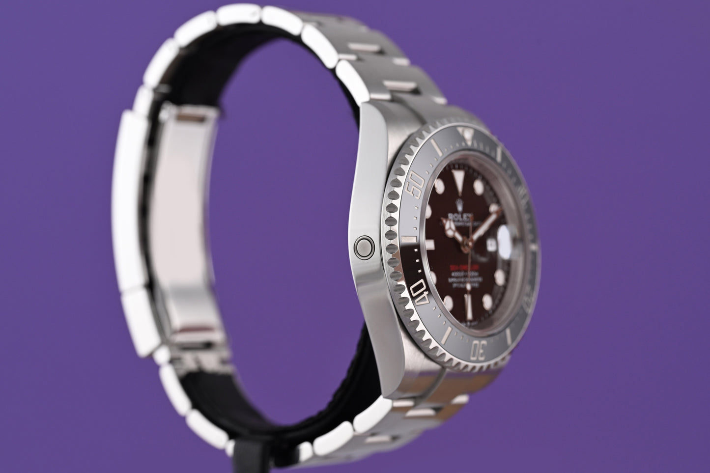 Rolex Sea Dweller 126600 - Full Set - Like New
