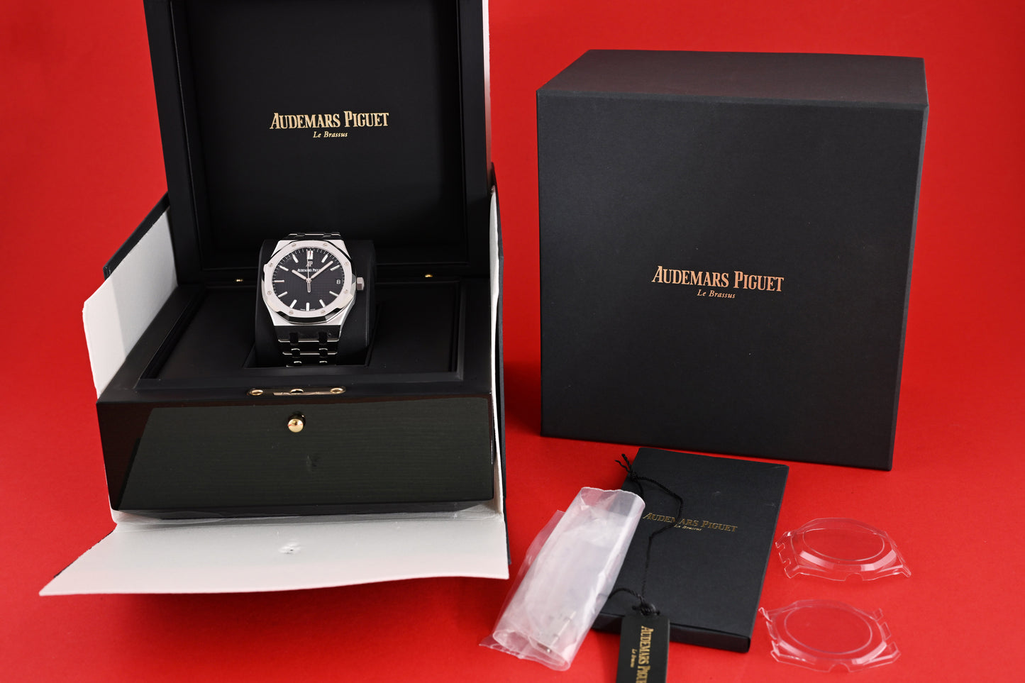 Audemars Piguet Royal Oak 41mm - 15500ST - Full Set - Black Dial - Like New
