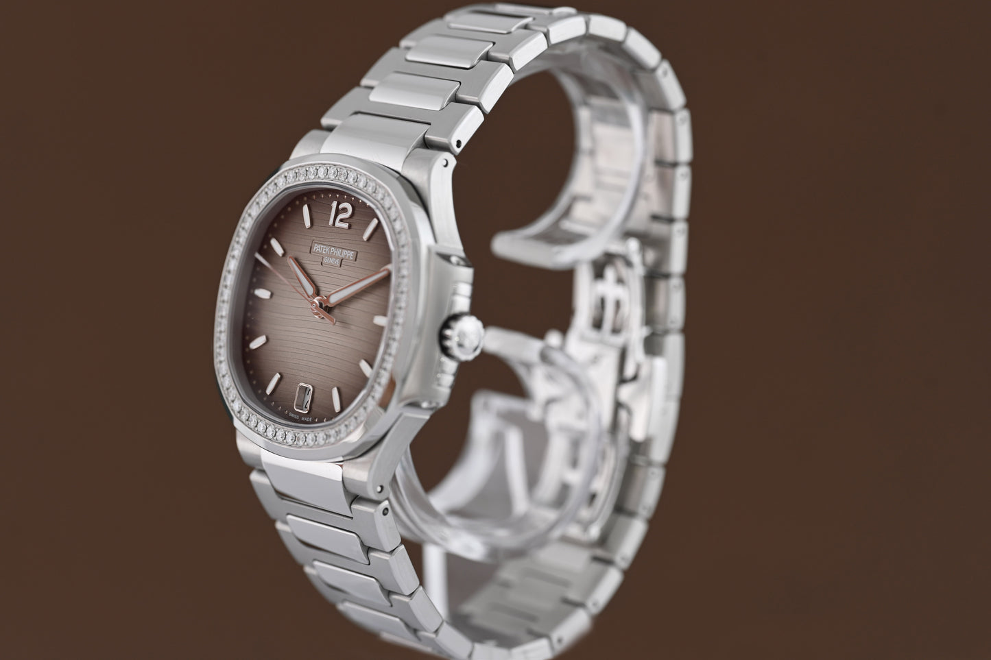 Patek Philippe Nautilus 7118/1200A - Full Set