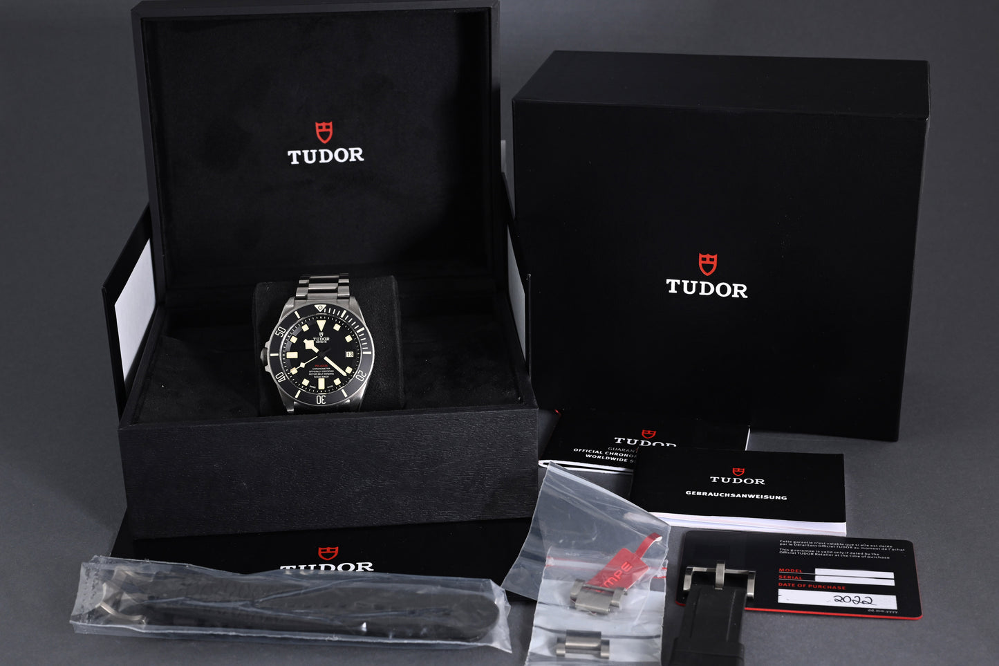 Tudor Pelagos - 25610TNL - Titanium Lefthand - Black Dial - Full Set