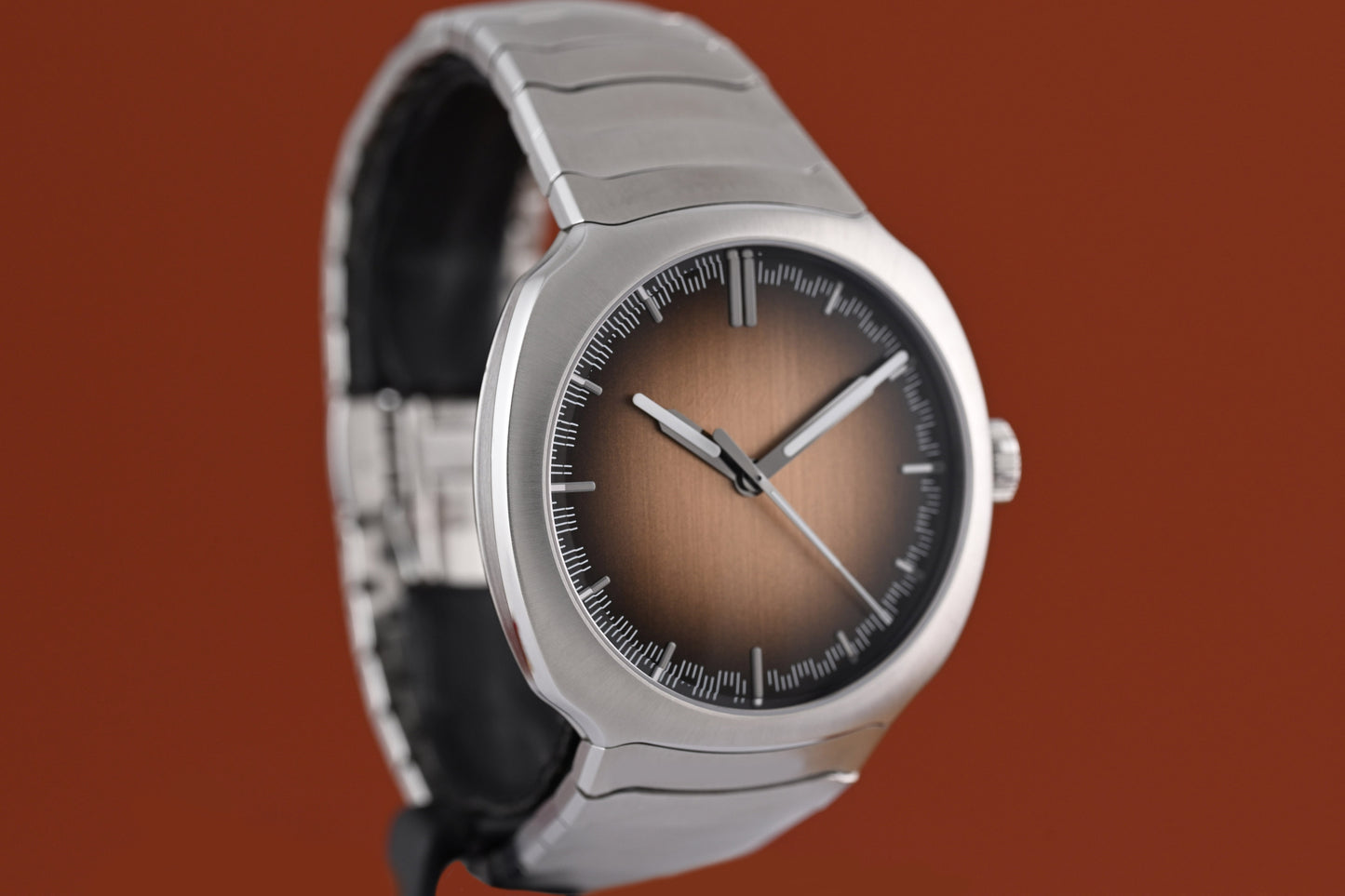 H.Moser & Cie Streamliner - Smoked Salmon Dial - Full Set - NEW