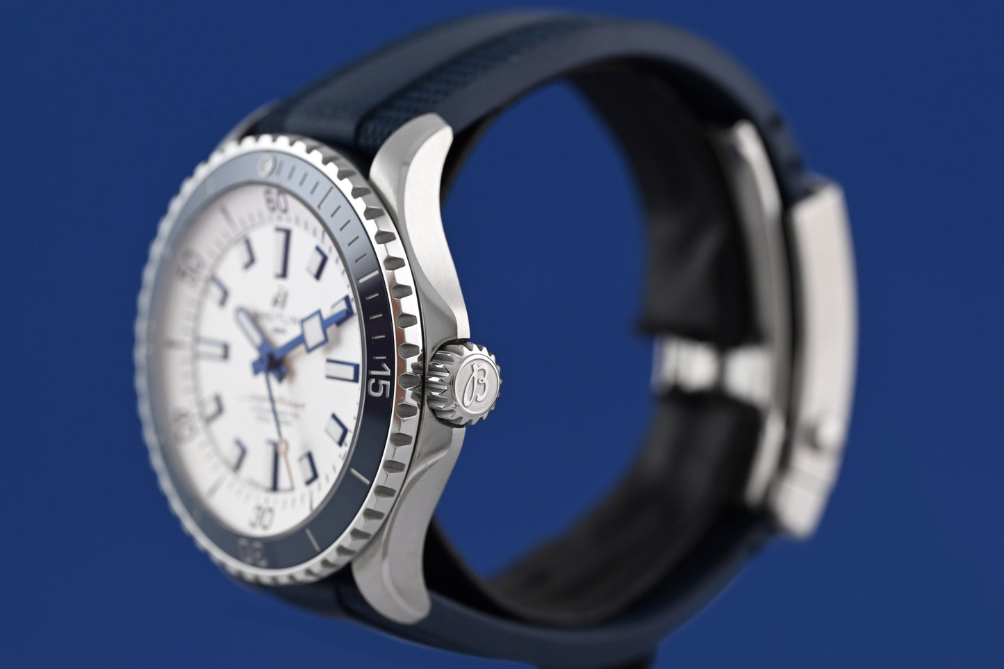Breitling Superocean Automatic 42 - Full Set