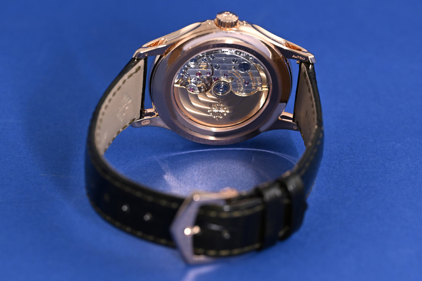 Patek Philippe Annual Calendar - 5205R-011 - Rose Gold - Full Set - Green Dial - NEW