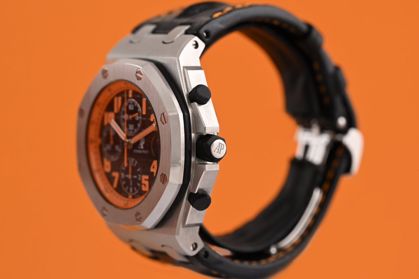 Audemars Piguet Royal Oak Offshore Chronograph "Volcano" - Full Set