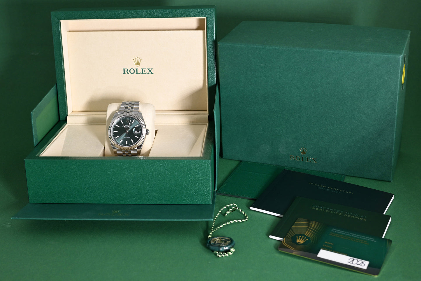 Rolex Datejust 41 - 126334 - Green Dial - Full Set - NEW