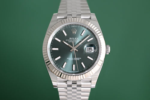 Rolex Datejust 41 - 126334 - Green Dial - Full Set - NEW