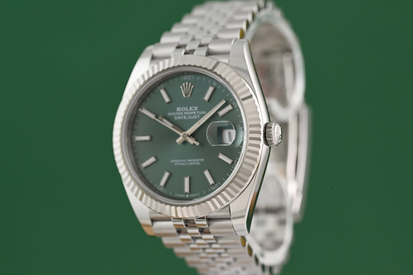 Rolex Datejust 41 - 126334 - Green Dial - Full Set - NEW