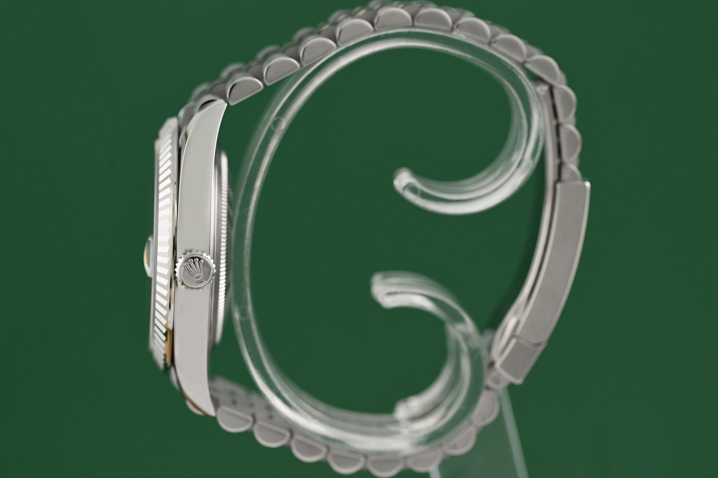 Rolex Datejust 41 - 126334 - Green Dial - Full Set - NEW