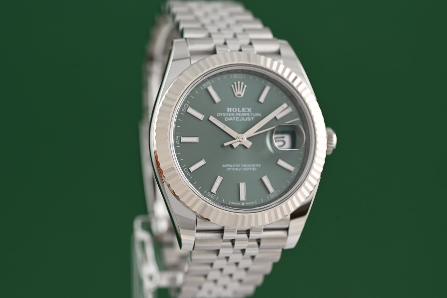 Rolex Datejust 41 - 126334 - Green Dial - Full Set - NEW