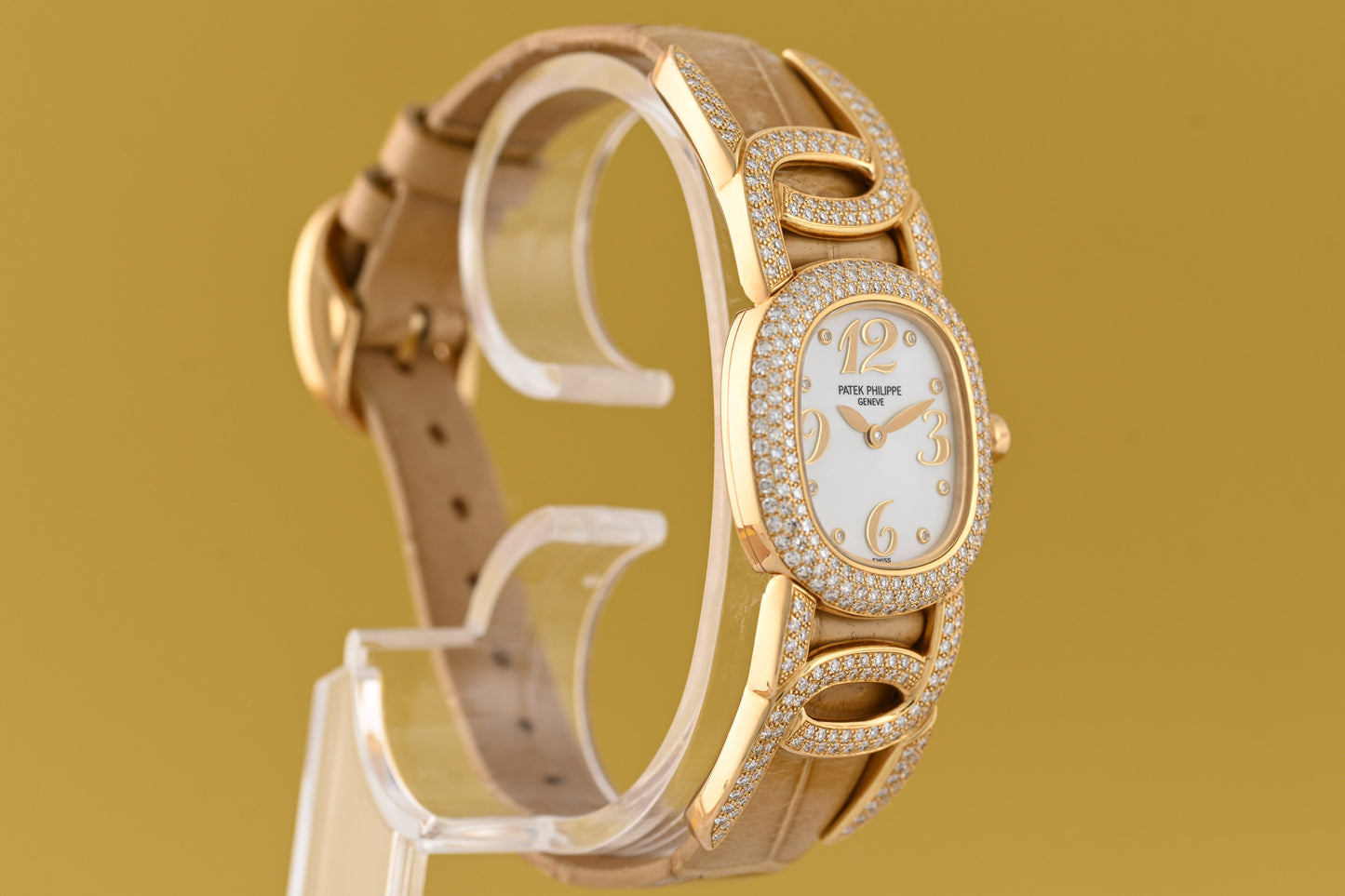 Patek Philippe Ellipse Lady - Ref. 4832 Yellow Gold