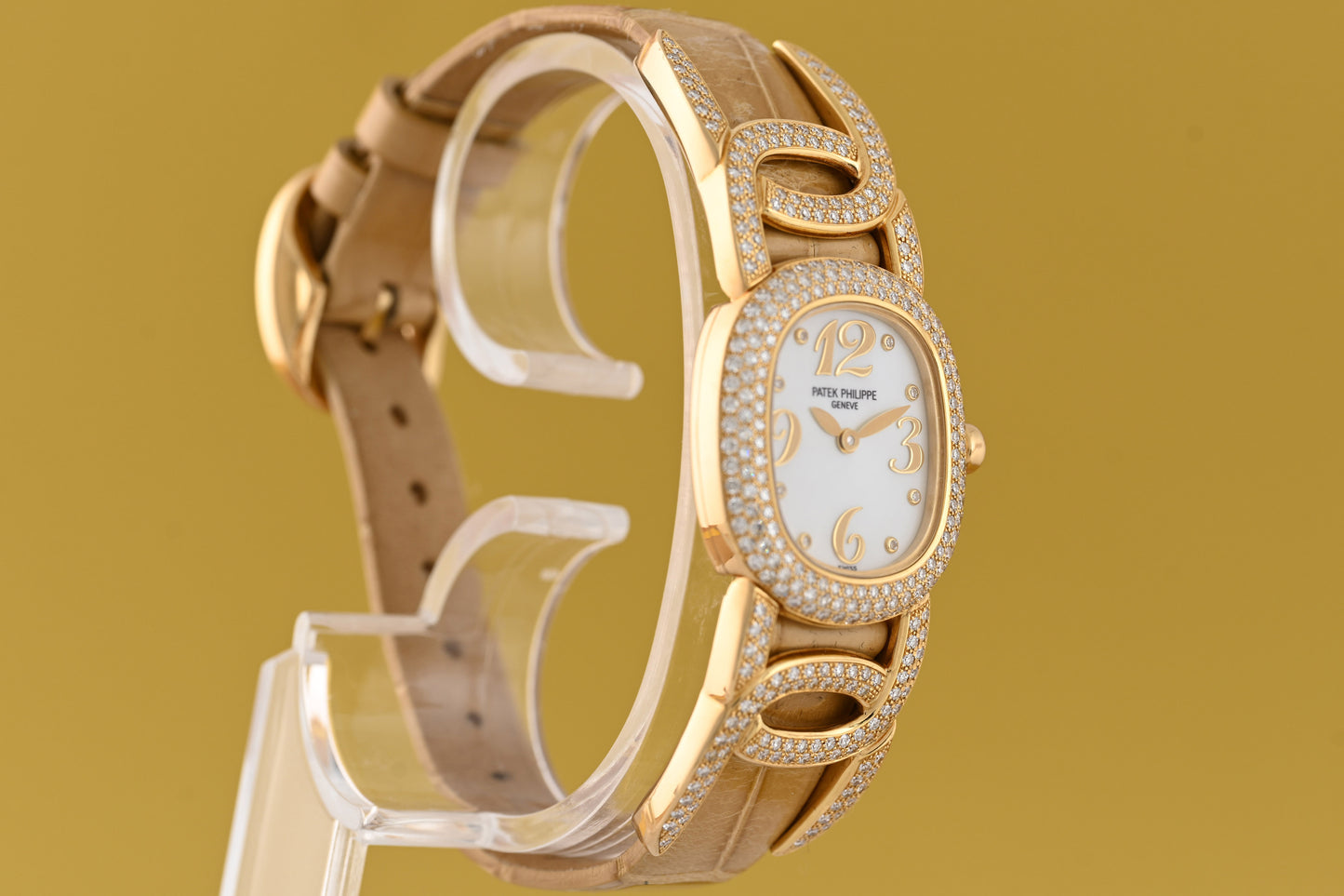Patek Philippe Ellipse Lady - Ref. 4832 Yellow Gold