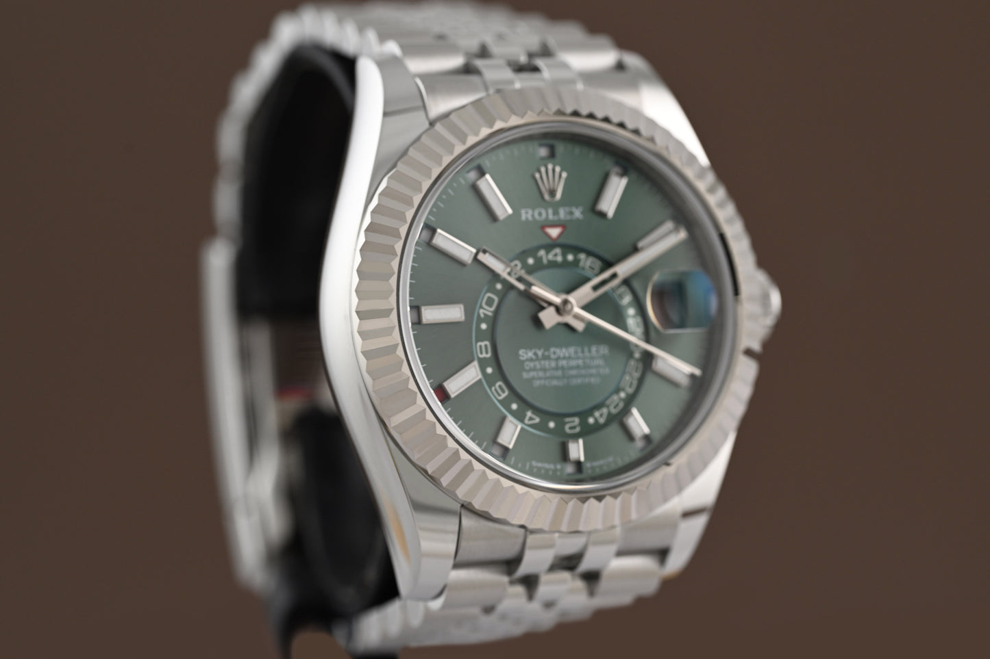 Rolex Sky-Dweller 336934 - Full Set - Green Dial - NEW 2025