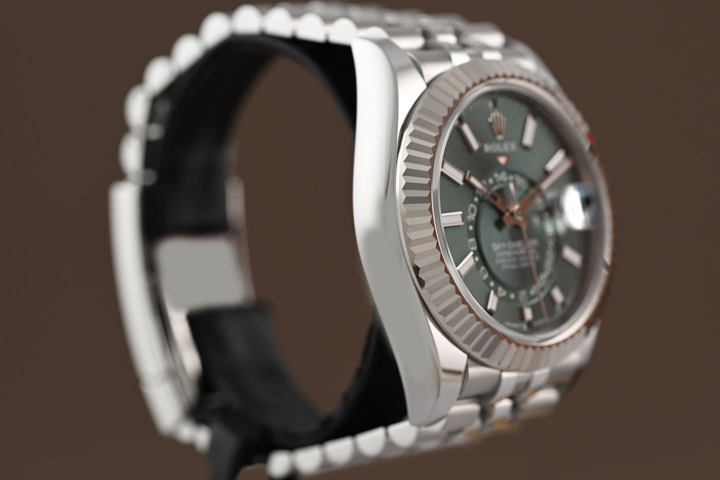 Rolex Sky-Dweller 336934 - Full Set - Green Dial - NEW 2025