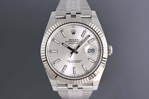 Rolex Datejust 41 - 126334 - Silver Dial - Full Set