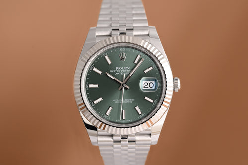 Rolex Datejust 41 - 126334 - Green Dial - Full Set - Like New 2025