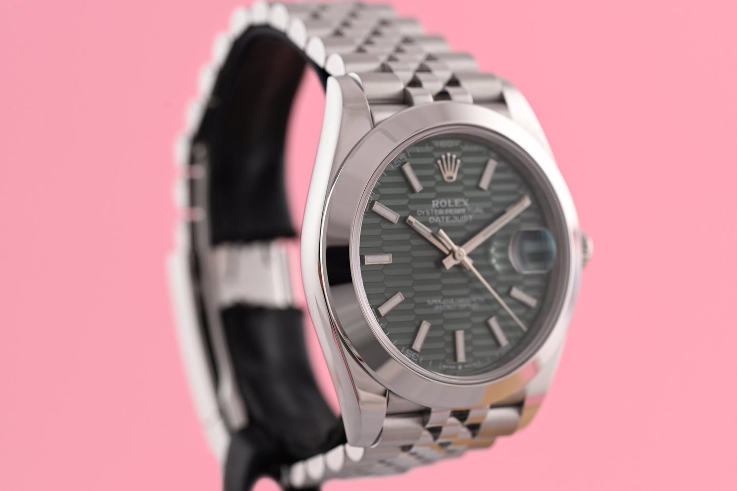 Rolex Datejust 41 - 126300 - Green Motif Dial - Full Set