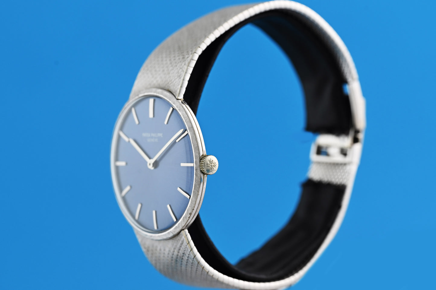 Patek Philippe Calatrava 3468/5 - Blue Dial - Box & Papers